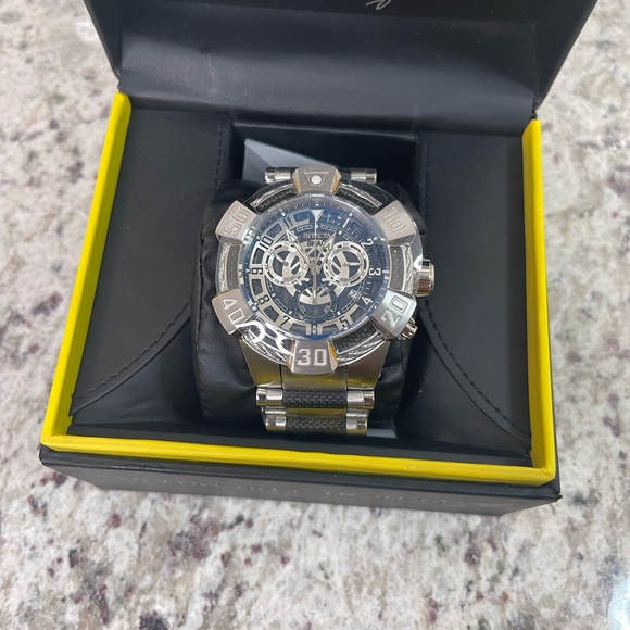 Invicta Shaq Men's 52mm Bolt Swiss Quartz Chronograph Stainless Steel Bracelet - Picture 10 of 10